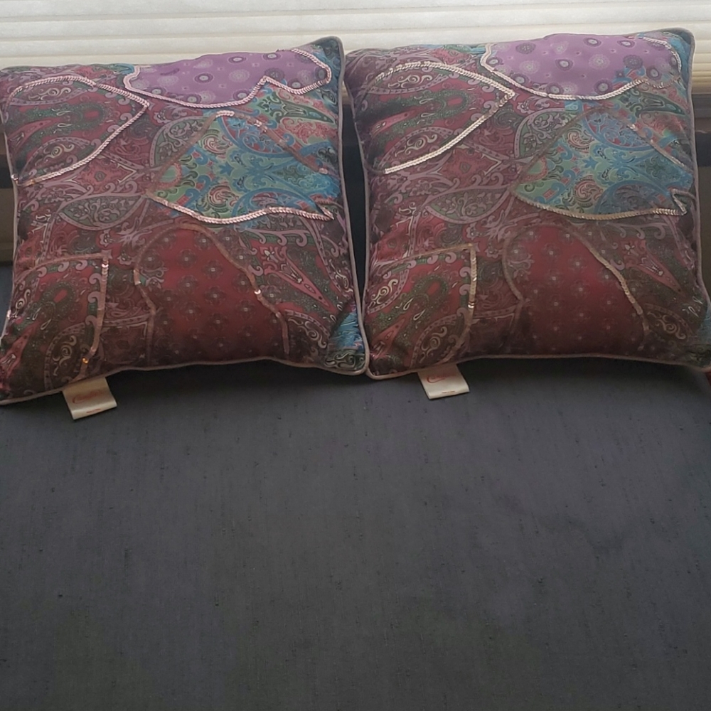 2 Decorative Pillows 16in Purple Pink Sequin